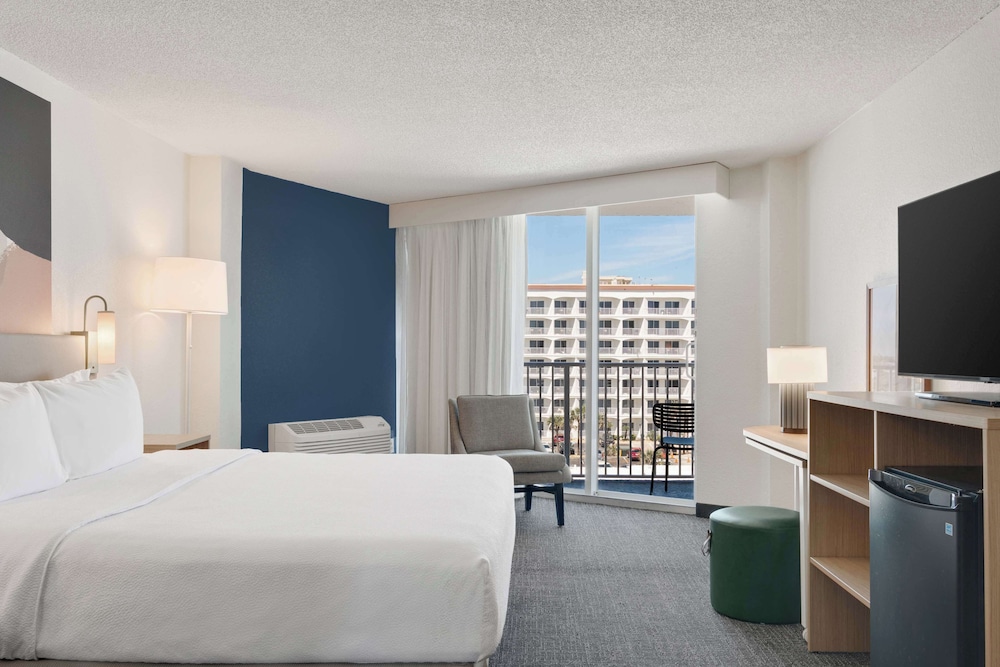 Spark by Hilton Ormond Beach Oceanfront - photo 13