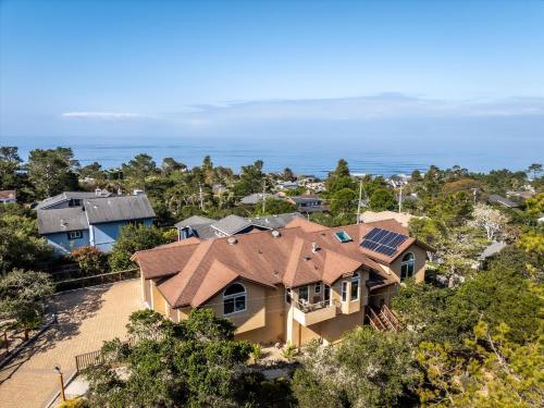Bixby’s Ocean View Monthly Spring Special Mar thru May in Cambria, United States