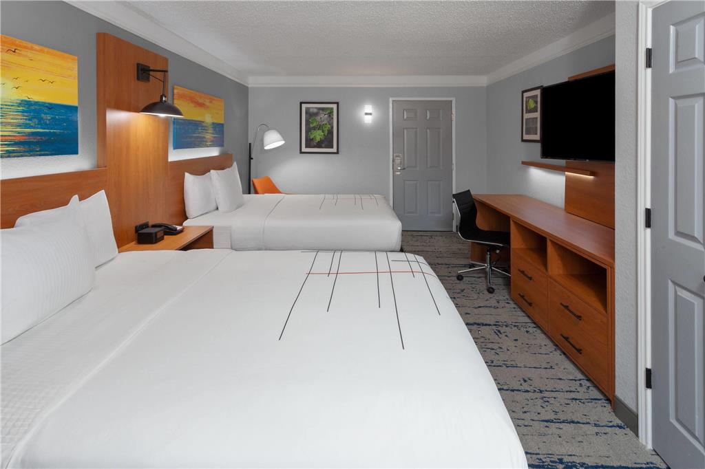 La Quinta Inn by Wyndham Champaign - photo 25