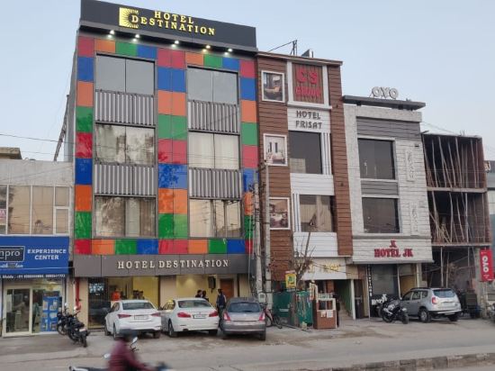 Hotel Destination - carbon neutral hotel in Basi