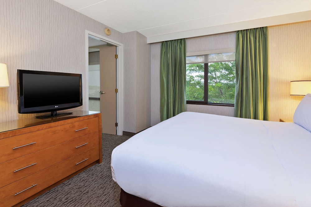 Hotel Auburn Hills - photo 6