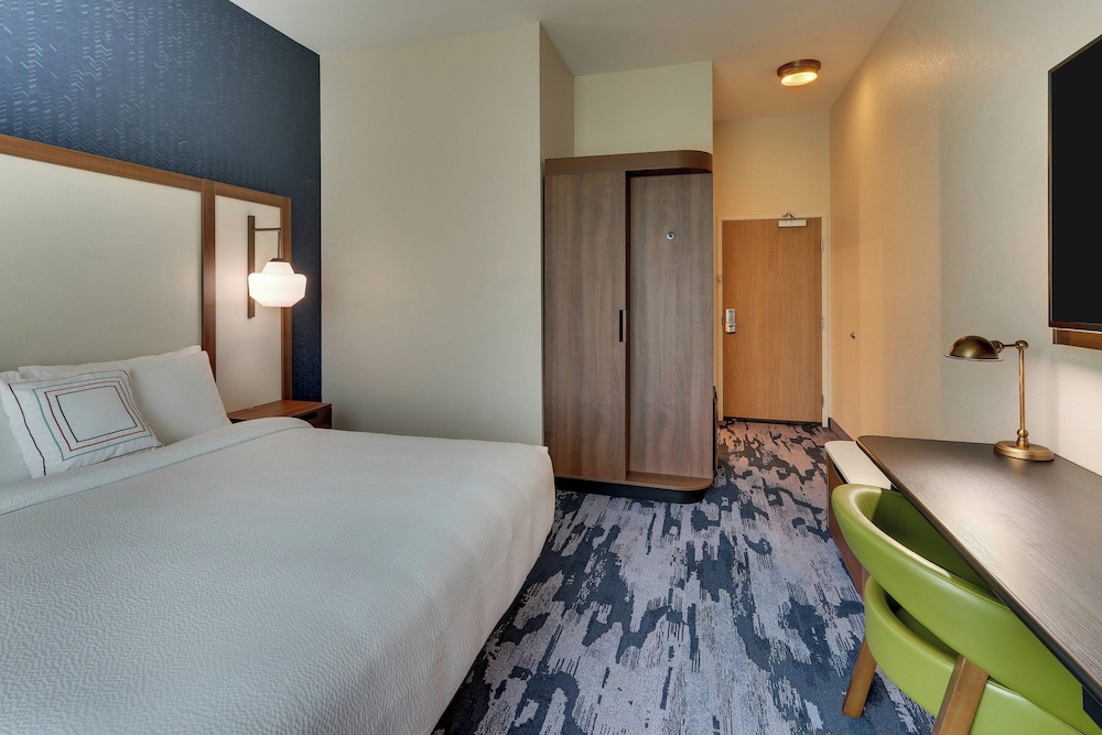 Fairfield Inn & Suites by Marriott Goshen - photo 8