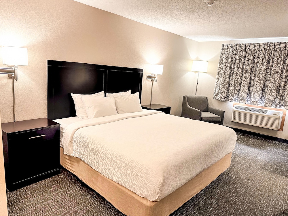 Country Trails Inn & Suites - photo 9