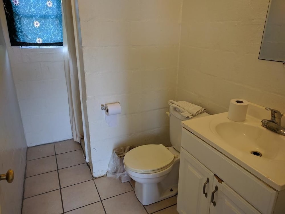 Desoto Motel - photo 17