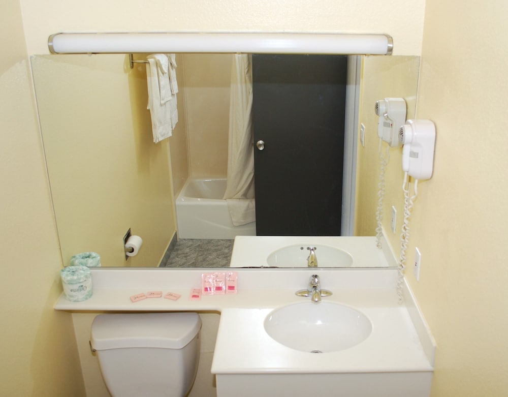 Budget Inn Anaheim - photo 11