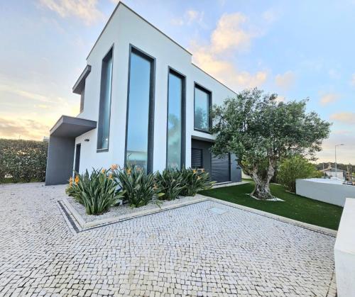 Villa Cinco Obidos — 4-Star Luxury Hotel in Obidos, Portugal