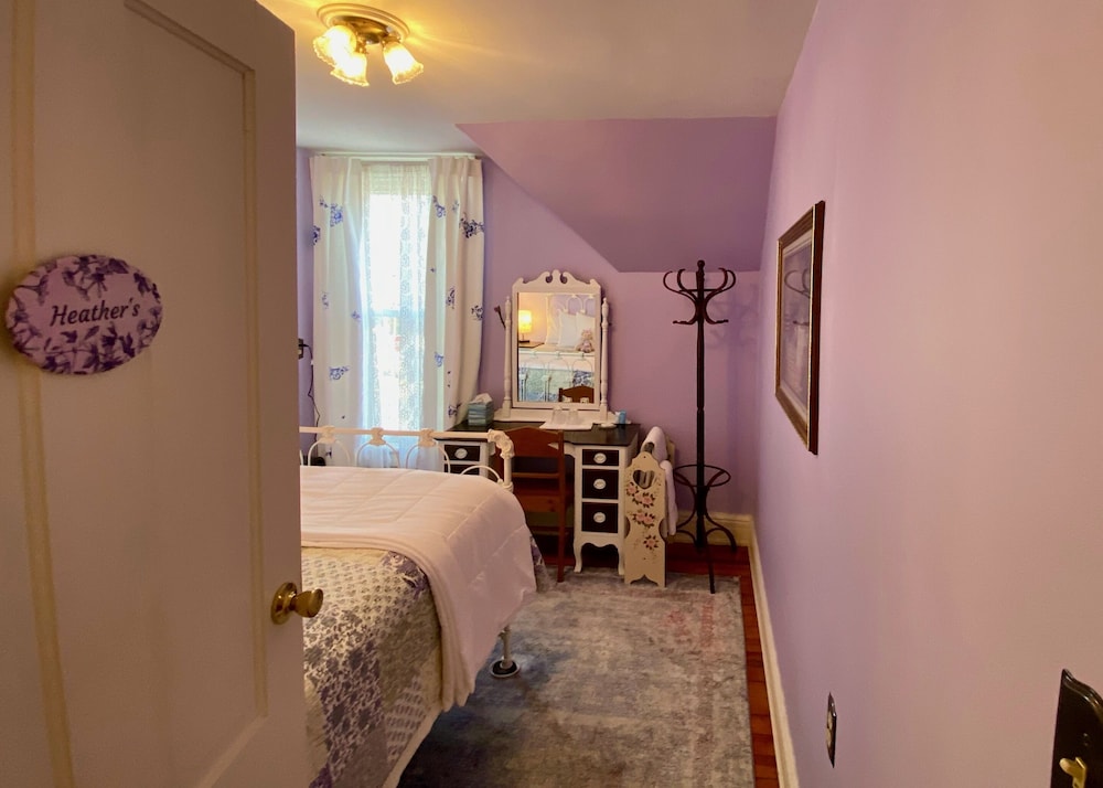 The Dancing Bear Inn - photo 7