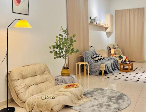 HeyMuji Projector Netflix Darts Near Lotus in Kluang, Malaysia