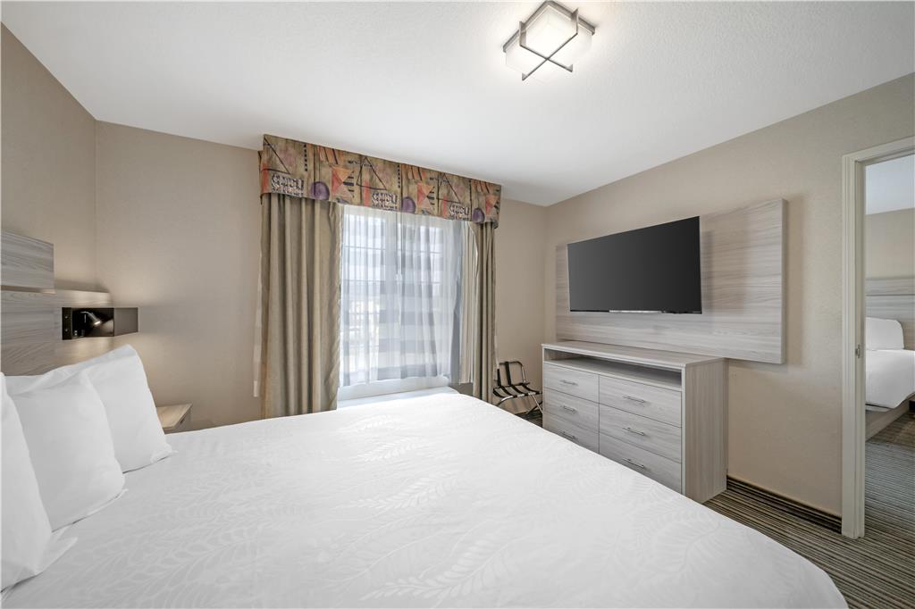 Best Western Plus Twin View Inn & Suites - photo 38