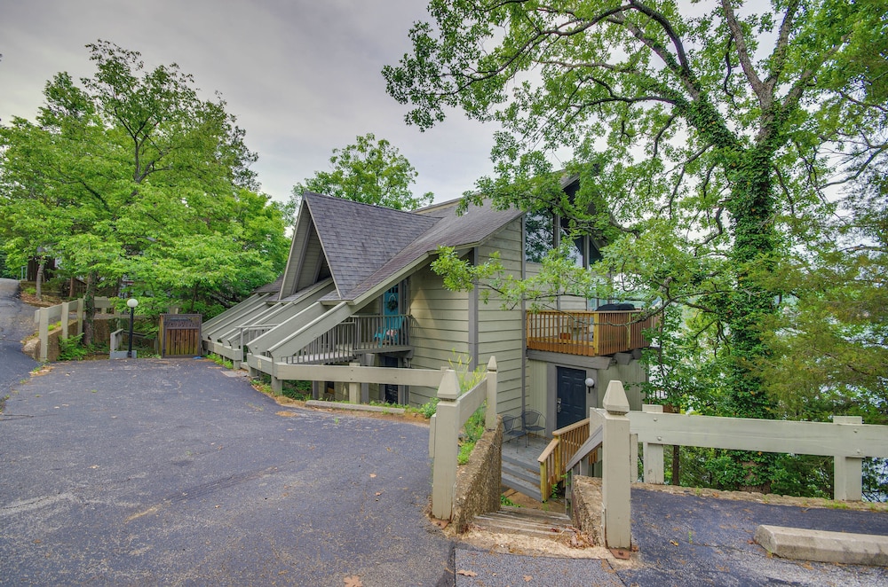 Waterfront Views & Resort Perks: Osage Beach Home - photo 36
