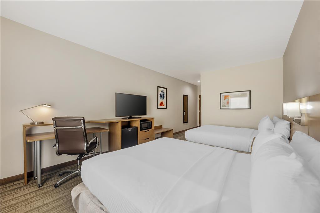 Best Western Green Oaks Inn & Suites - photo 11