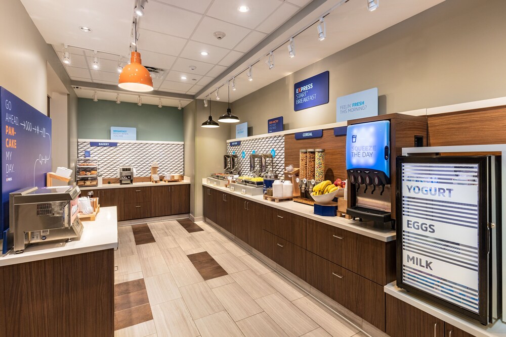 Holiday Inn Express & Suites Moreno Valley Riverside by IHG - photo 16