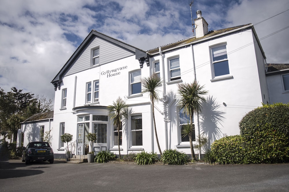 Gyllyngvase House — 4-Star Luxury Hotel in Falmouth, United Kingdom