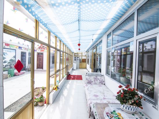 Meng jun family hotel in Wulan, People's Republic of China