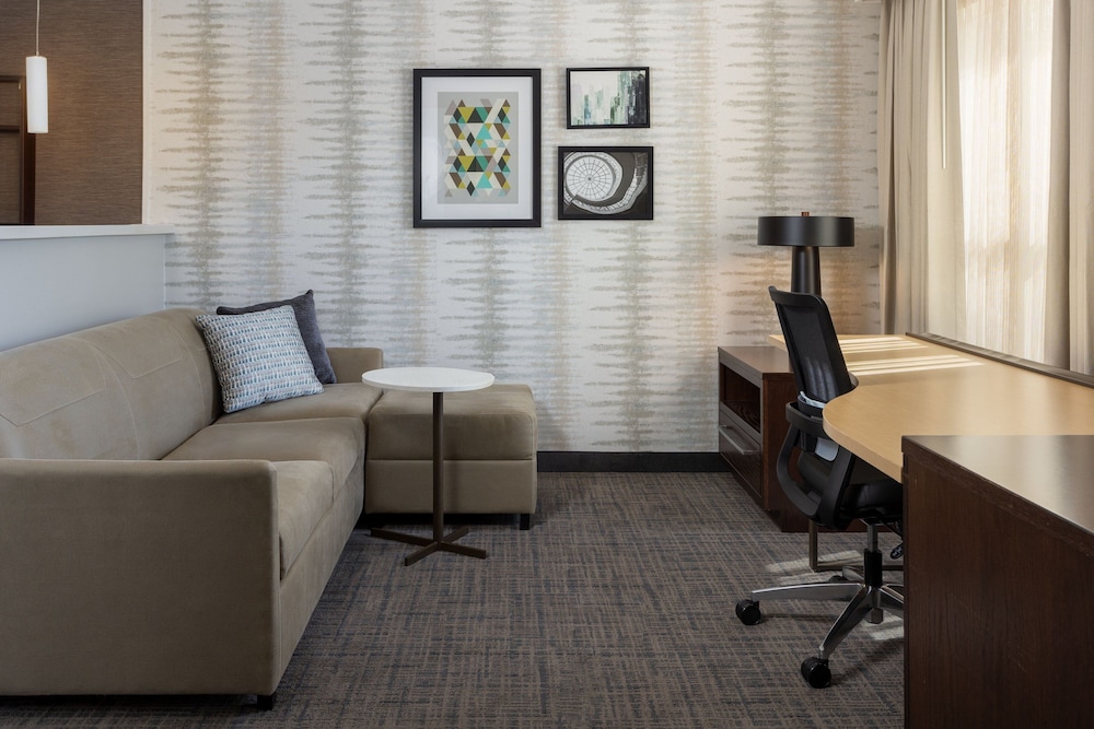 Residence Inn by Marriott Kansas City at The Legends - photo 8