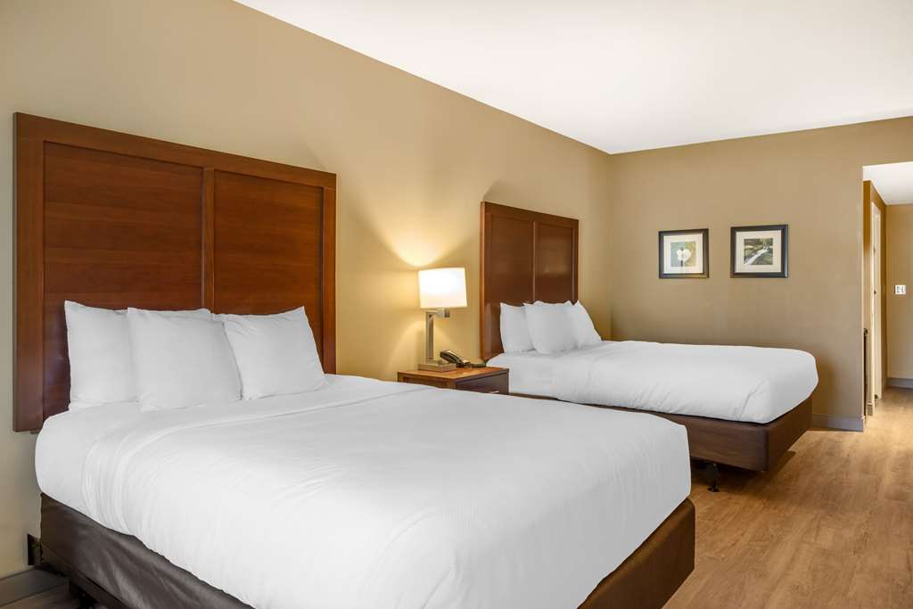 Comfort Inn & Suites at CrossPlex Village - photo 9