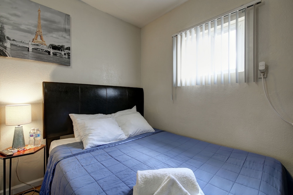 LA Ramona Motel - photo 26