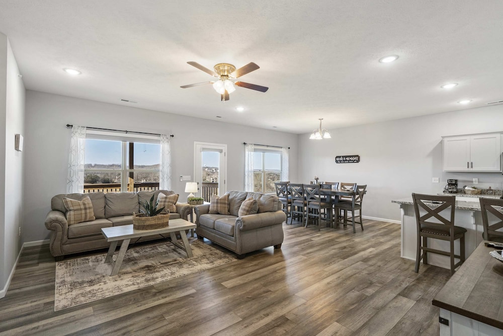 Top of the Ridge 3 BDR for 8 — 4-Star Luxury Hotel in Branson, United States