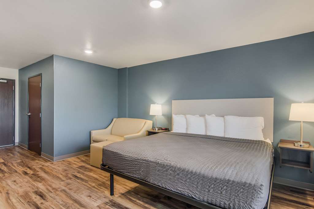 WoodSpring Suites Broomfield Westminster - photo 9