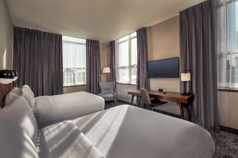 Four Points by Sheraton Philadelphia City Center - photo 11