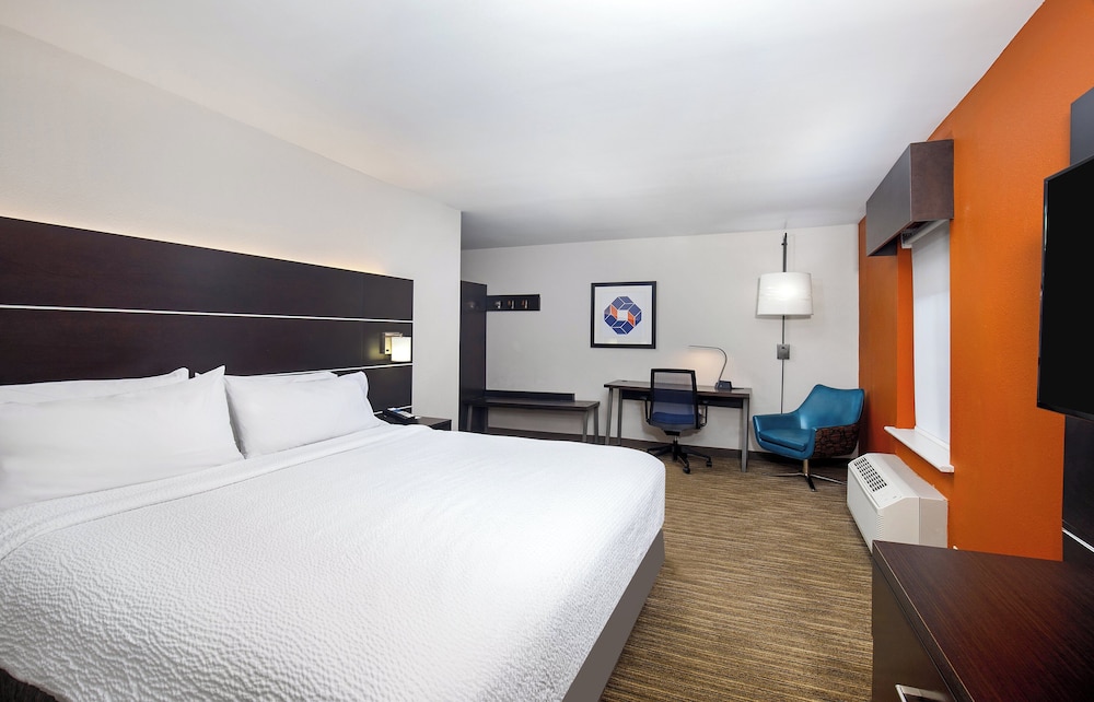Holiday Inn Express & Suites Locust Grove by IHG - photo 15