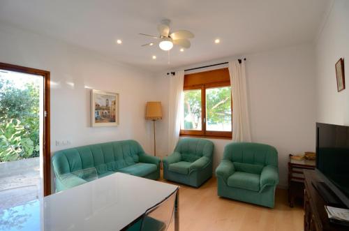 Apartamento Fritz — 4-Star Luxury Hotel in Torroella De Montgri, Spain