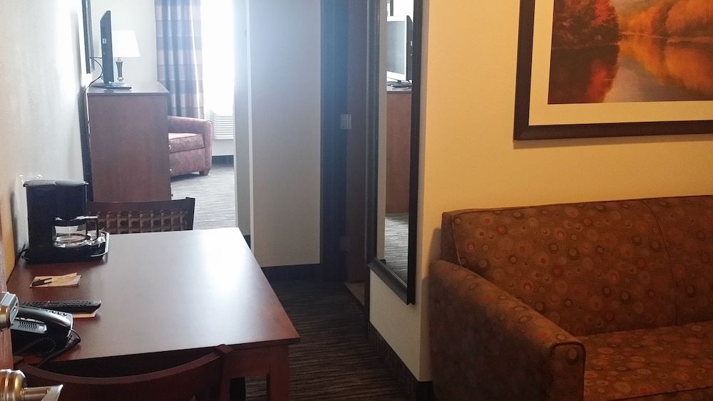 GrandStay Hotel & Suites Parkers Prairie - photo 13