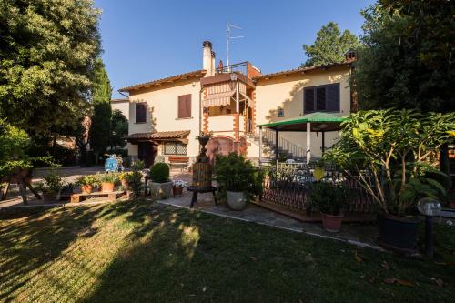 Casa Biagiotti — 4-Star Luxury Hotel in Cortona, Italy