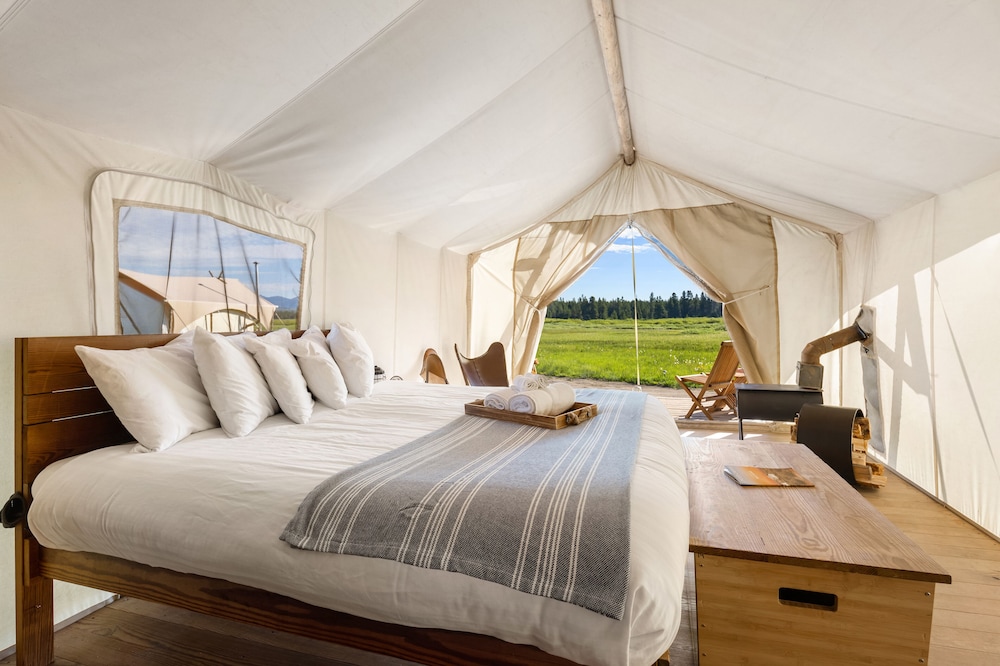 Under Canvas West Yellowstone - photo 23
