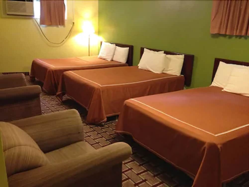 Red Carpet Inn Niagara Falls - photo 10