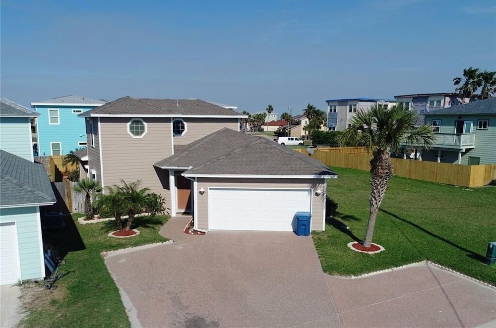 Captain's Quarters — 4-Star Luxury Hotel in Port Aransas, United States