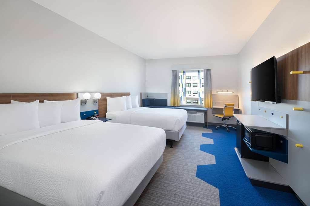 Microtel Inn & Suites by Wyndham Amarillo West - photo 9