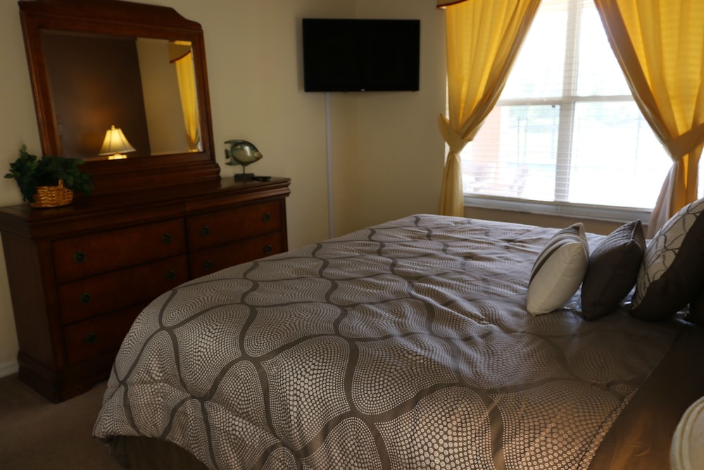 7BR 4.5BA Home in Emerald Island Resort by CV 2708 - photo 2