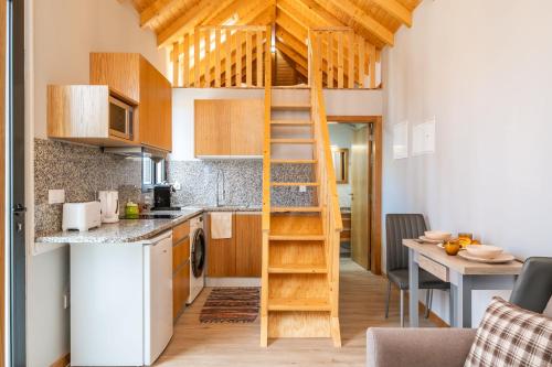 Salsa Country House I I I — 4-Star Luxury Hotel in Porto Moniz, Portugal