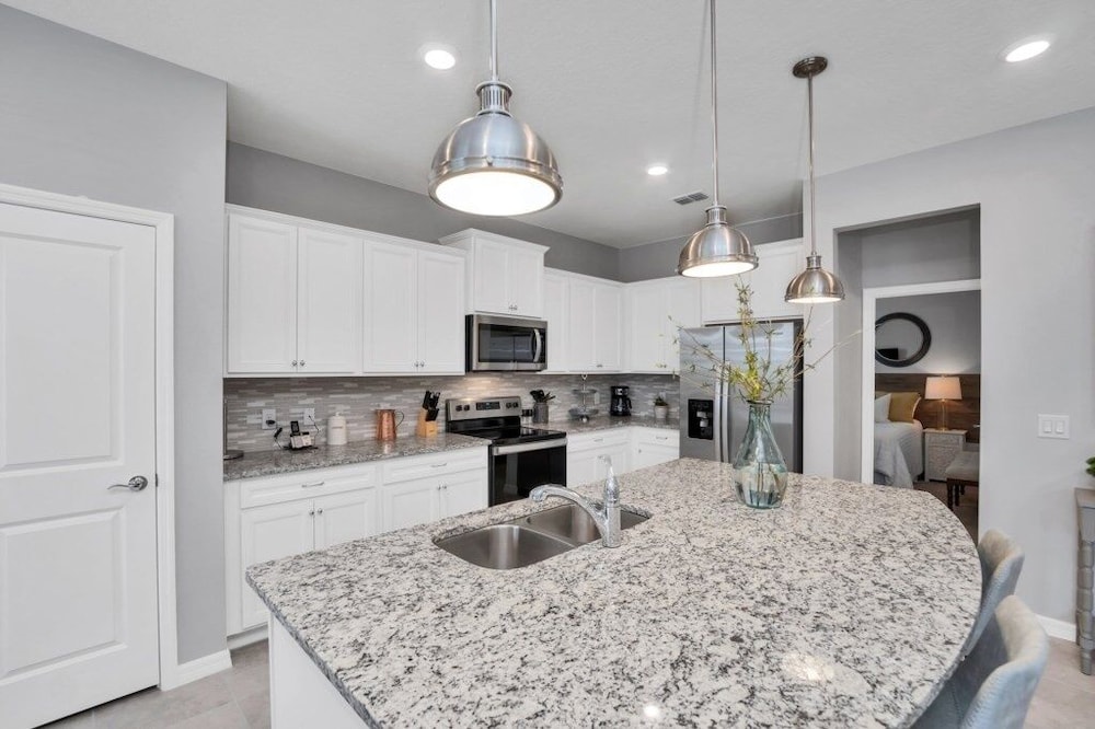 5 Bed With Fantastic Game Room In Fun Resort 5 Bedroom Townhouse by RedAwning - photo 13