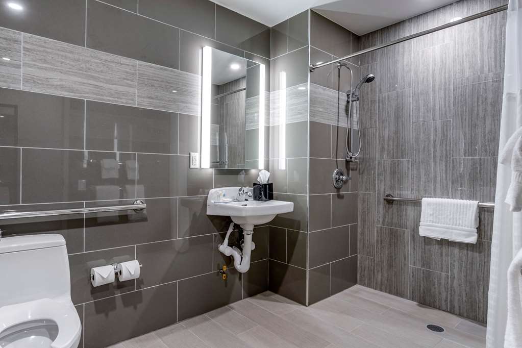 Comfort Inn JFK Airport - photo 11