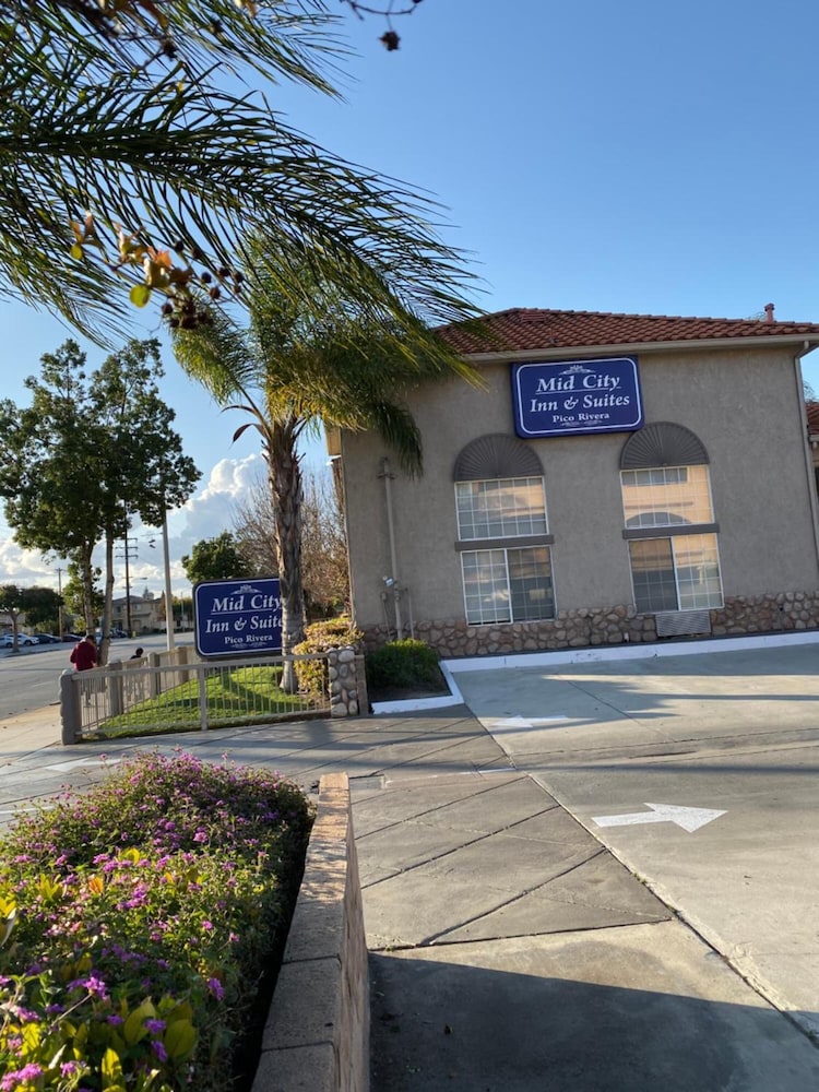 Mid City Inn and Suites — hotel in Pico Rivera