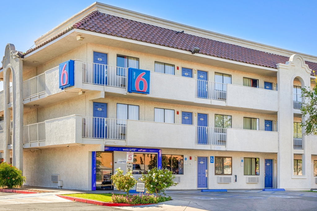 Motel 6 Phoenix AZ West - photo 2