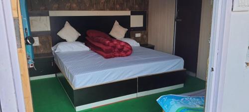 Hotel Maangal Vedic in Sitapur, India