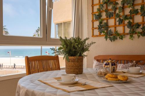 BLUE Atlantic Family Home by Cadiz4Rentals — 4-Star Luxury Hotel in Cadiz, Spain