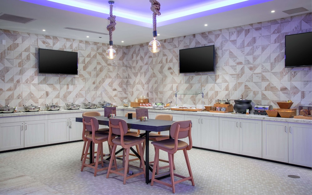 DoubleTree by Hilton Hot Springs - photo 28
