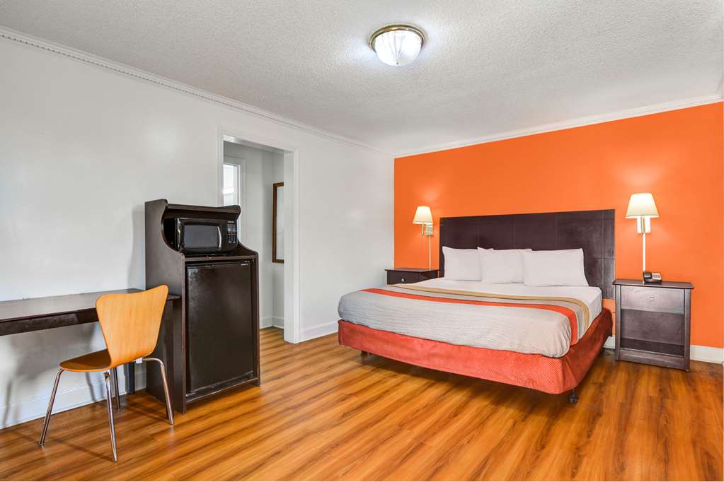 Motel 6 Americus GA - photo 6