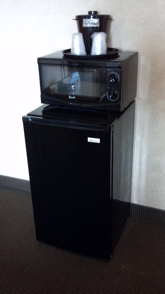 Inn At The Convention Center - photo 24