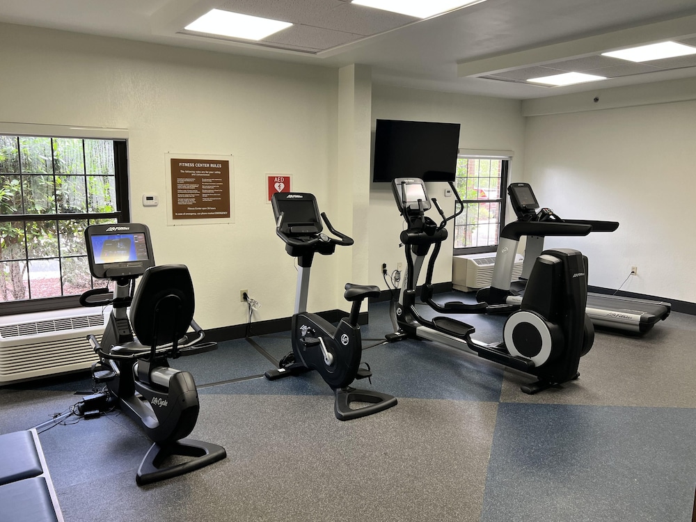 Four Points by Sheraton Greensboro Airport - photo 27