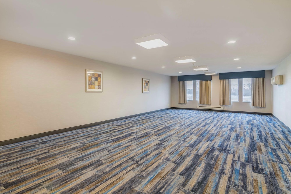 Best Western Liverpool Syracuse Inn & Suites - photo 27