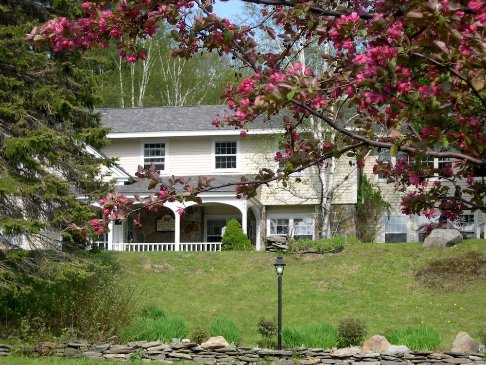 Deerhill Inn in Dover, United States