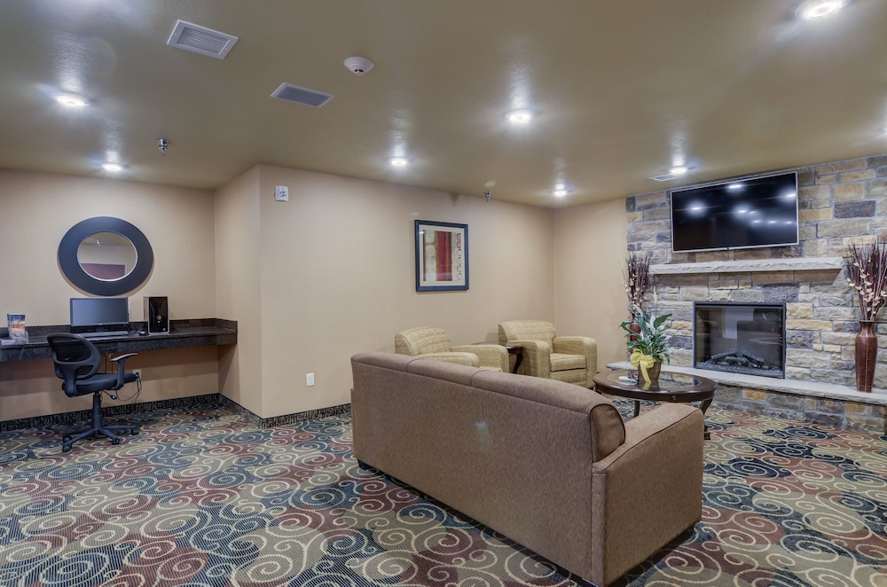 Cobblestone Inn & Suites Kersey - photo 5