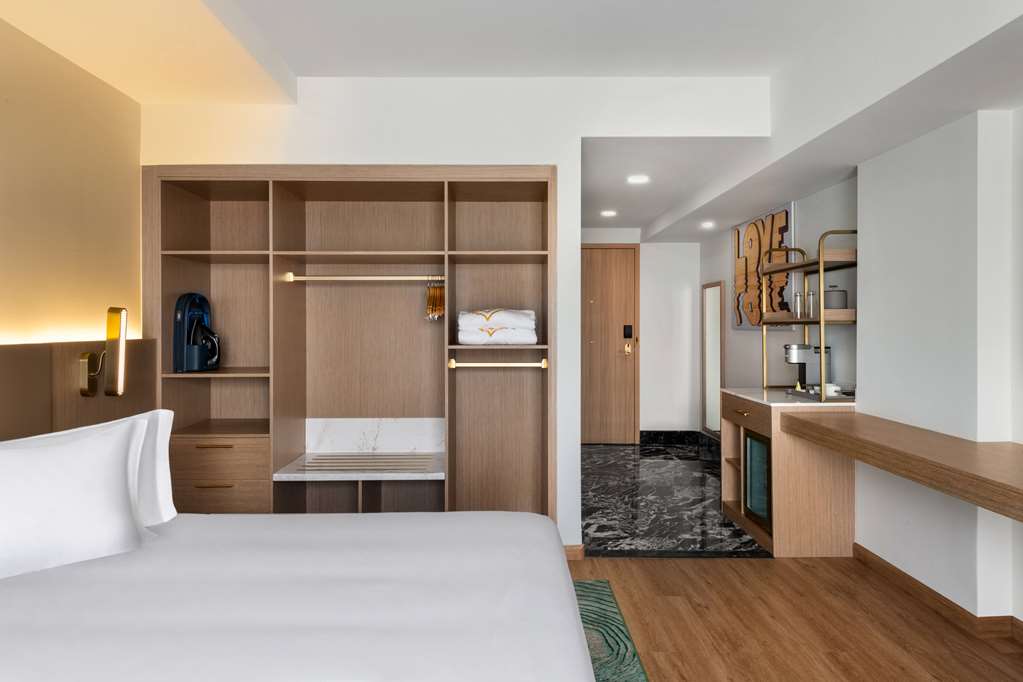 Dolce by Wyndham Hollywood - photo 60