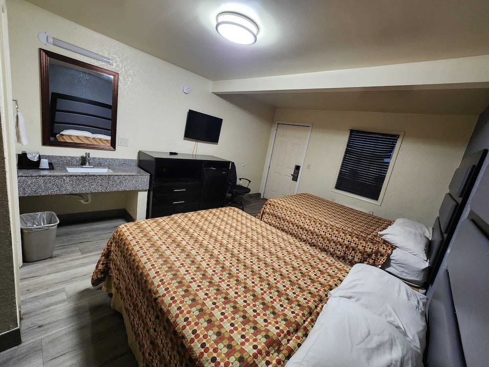 Green Garden Inn - photo 17