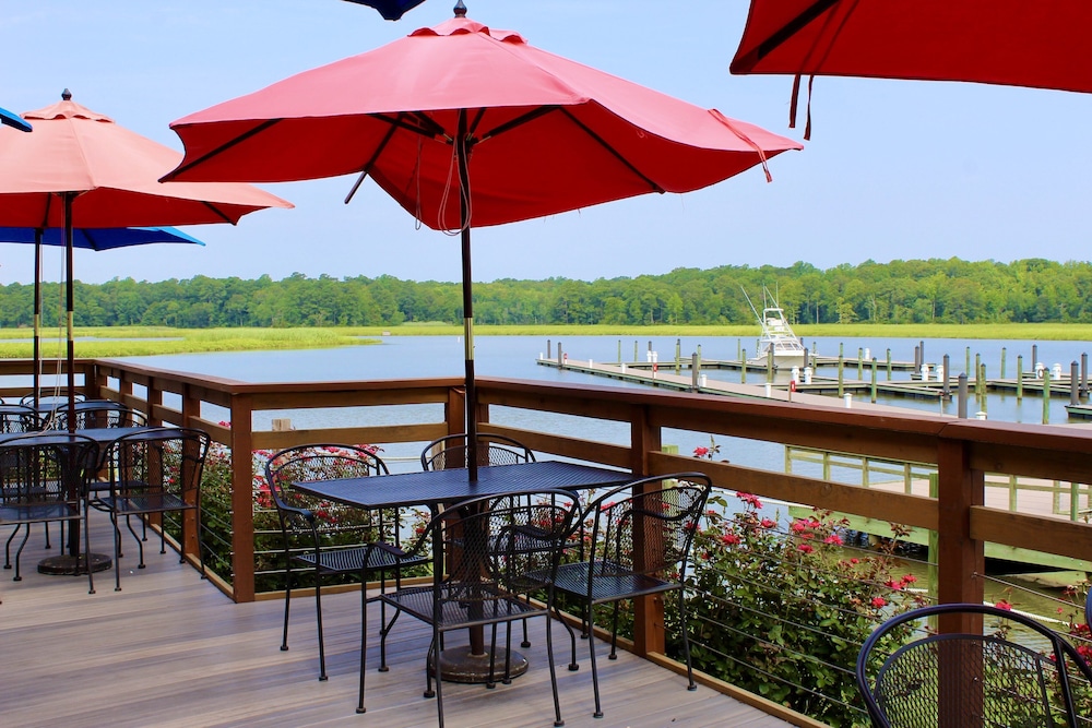 Surry Seafood Company - photo 20